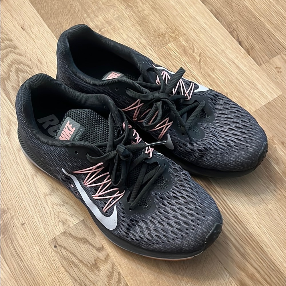 Nike Women's Black Running Shoes